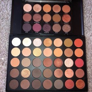 Morphe eyeshadow palettes